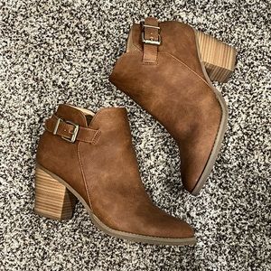 Ankle boots
